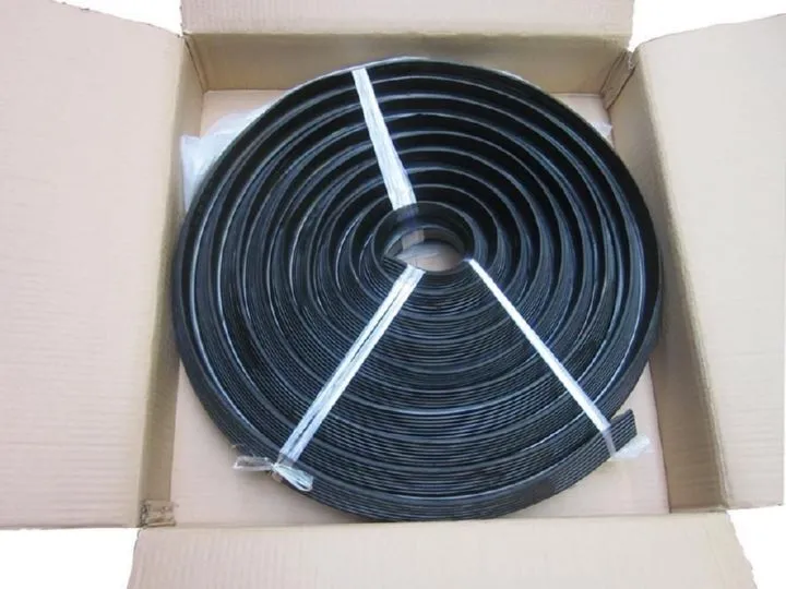 Moravia Kabelbrücke Morion schwarz zum Aufrollen für Kabel bis 20 mm (Inhalt: 10 Meter - 13.64 € / 1 Meter)